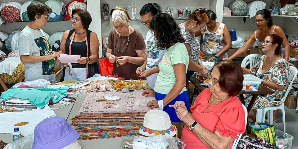 Rendeiras Da Barra Do Jucu Participam Da Feira De Produtos Artesanais