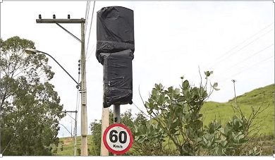 Radares são cobertos com sacos plásticos em rodovia no ES; entenda