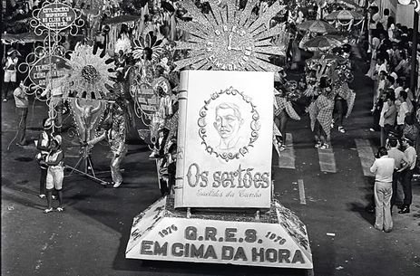 Cola na História Escolas de samba foram espaço de resistência à repressão da ditadura. - Escola de Samba Em Cima da Hora - Os Sertões. Foto: Cola na História