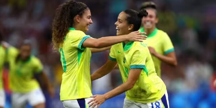 Meninas do Brasil na final olímpica do futebol; goleada de 4 a 2 na Espanha