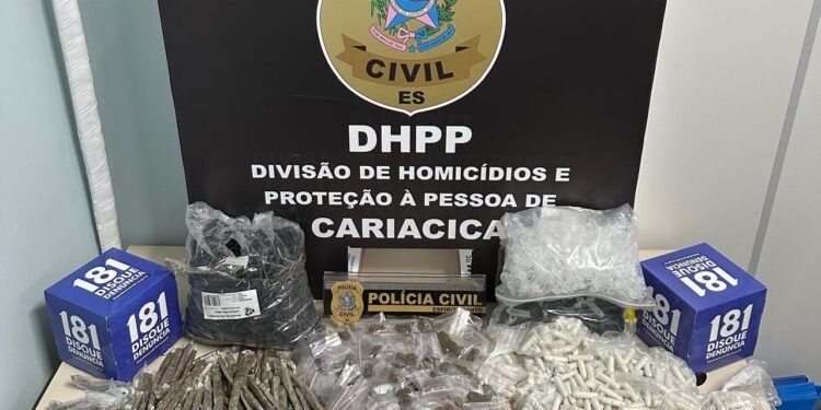 Polícia apreende mais de 900 pinos de cocaína em Cariacica