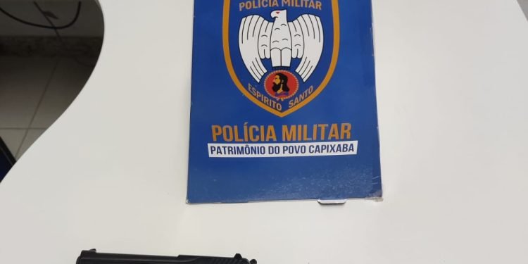 PM APREENDE SIMULACRO DE ARMA DE FOGO NO CÓRREGO DA SAPUCAIA PM APREENDE SIMULACRO DE ARMA DE FOGO NO CÓRREGO DA SAPUCAIA