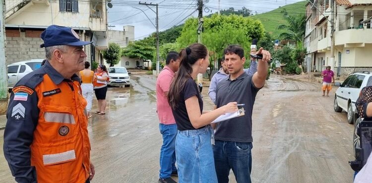 Prefeitura de Barra de São Francisco intensifica ações de recuperação e apoio às famílias afetadas pelas enchentes