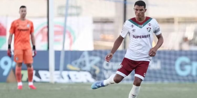 Em jogo ruim, Fluminense e Madureira empatam sem gols em Cariacica