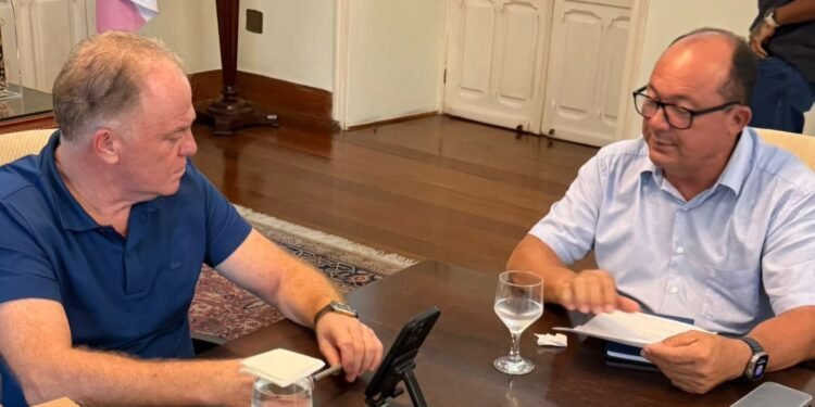 Erivan busca apoio do governador para obras de infraestrutura em Conceição da Barra