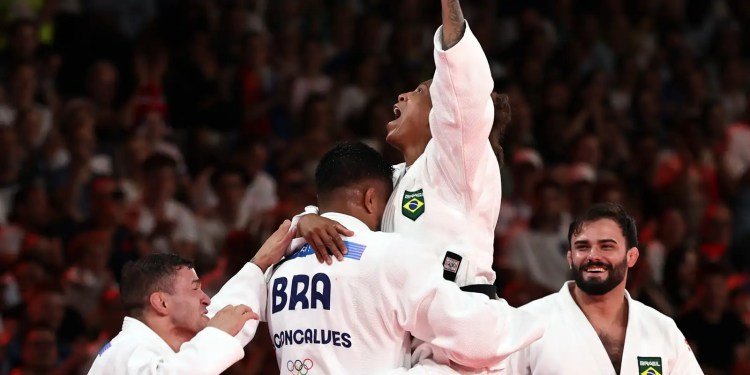 Judô: Brasil bate EUA em disputa por equipes, 1ª após bronze em Paris