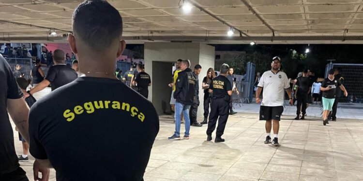 Federal fecha empresa clandestina de segurança na Copa do Brasil