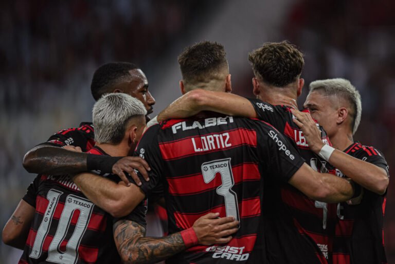 Flamengo goleia Maricá e confirma título da Taça Guanabara de 2025