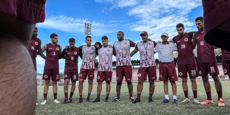 Desportiva e Vilavelhense abrem quartas-de-final