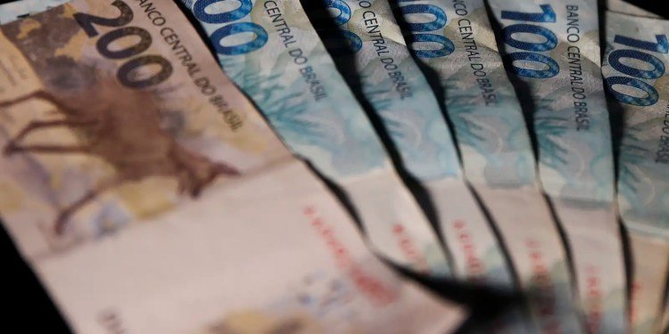 Contas públicas têm superávit de R$ 104 bilhões em janeiro