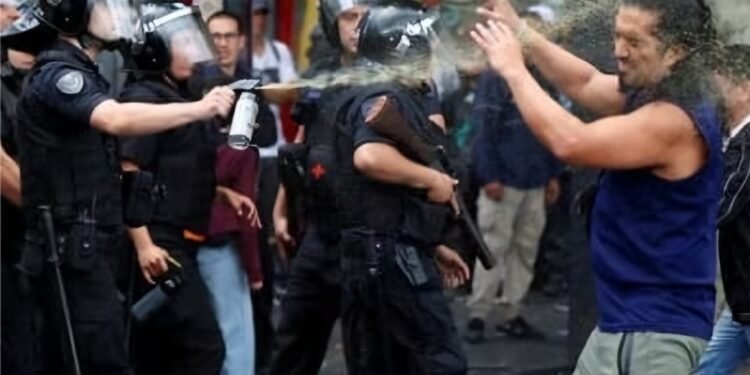 Milei enfrenta protestos de aposentados na Argentina