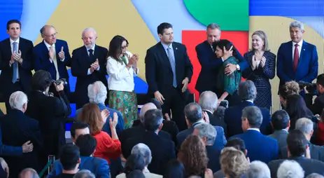 Brasília (DF), 10/03/2025 - O presidente da República, Luiz Inácio Lula da Silva, dará posse ao novo ministro da Saúde, Alexandre Padilha, e à nova ministra da Secretaria de Relações Institucionais da Presidência da República, Gleisi Hoffmann.. Foto: Lula Marques/Agência Brasil