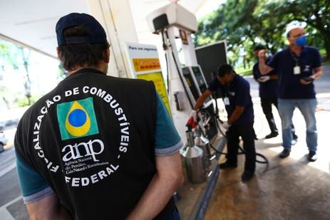 Força-tarefa integrada pela Agência Nacional do Petróleo, Gás Natural e Biocombustíveis (ANP), Procon e Inmetro fiscaliza postos revendedores de combustíveis em Brasília.