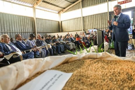 Brasília (DF), 20/05/2025 - Ministro do desenvolvimento agrário, Paulo Teixeira, participa do 2º Diálogo Brasil-África sobre Segurança Alimentar, Combate à fome e desenvolvimento rural Os objetivos do evento incluem o compartilhamento de experiências em produção agropecuária e aquícola, a troca de conhecimentos e tecnologias, o debate sobre o papel de políticas públicas eficazes, a discussão sobre pesquisa e inovação, e a valorização da agricultura familiar e da sustentabilidade. Foto: Jose Cruz/Agência Brasil