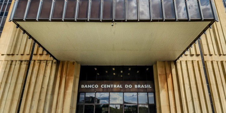 Mercado financeiro reduz previsão da inflação para 5,46%