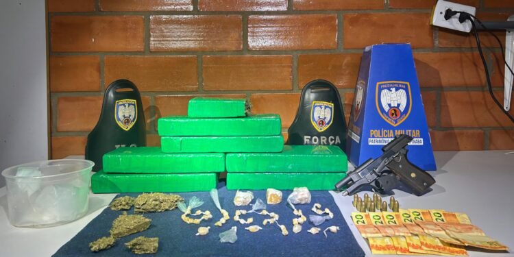 PM prende cinco e apreende 6kg de maconha no Colina