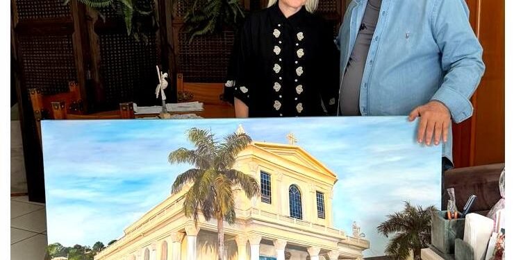 Prefeito recebe obra da artista plástica e escritora Tavares Lemos Guerson: “Gratidão” Prefeito recebe obra da artista plástica e escritora Tavares Lemos Guerson: “Gratidão”