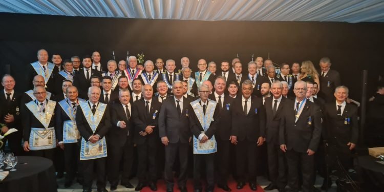 Com noite de gala, Loja Maçônica 14 de Julho celebra 70 anos de existência em Barra de São Francisco Com noite de gala, Loja Maçônica 14 de Julho celebra 70 anos de existência em Barra de São Francisco
