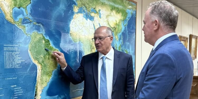 Casagrande discute com Alckmin efeitos de sobretaxa americana sobre empregos Casagrande discute com Alckmin efeitos de sobretaxa americana sobre empregos