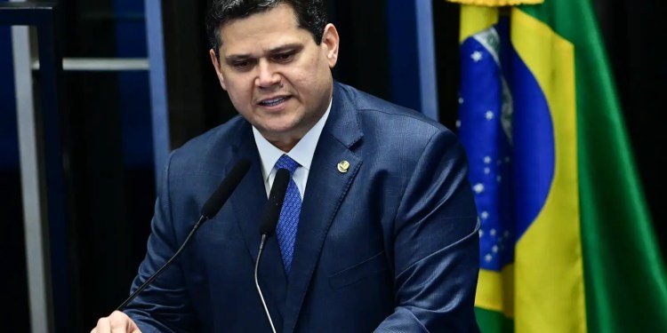 Congresso não admite ingerência em Poderes do Brasil, diz Alcolumbre Congresso não admite ingerência em Poderes do Brasil, diz Alcolumbre