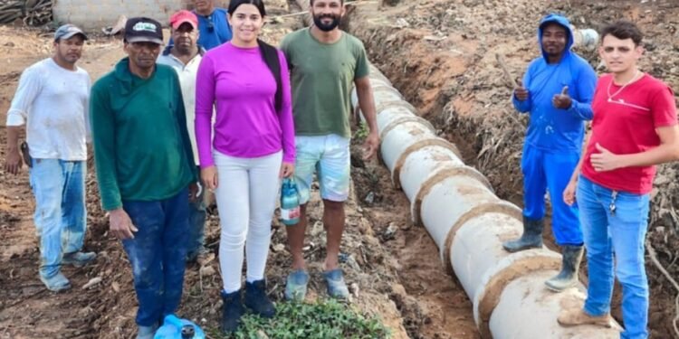Após 50 anos de espera, moradores de Vila Itaperuna recebem nova rede de esgoto em Barra de São Francisco