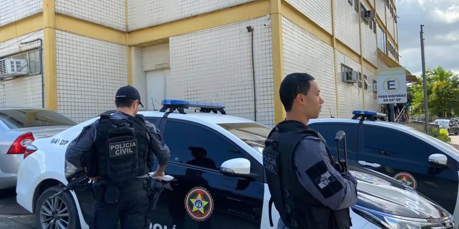 Ação policial contra facção criminosa resulta em seis mortos no Rio Ação policial contra facção criminosa resulta em seis mortos no Rio