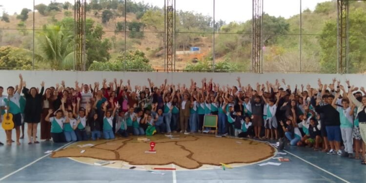 Barra de São Francisco sedia reunião regional do PAES e Compromisso Nacional Criança Alfabetizada