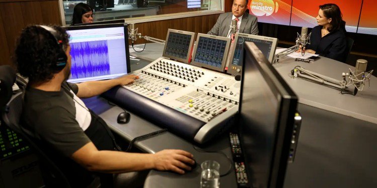 Governo quer coibir concorrência desleal de big techs, diz Rui Costa Governo quer coibir concorrência desleal de big techs, diz Rui Costa