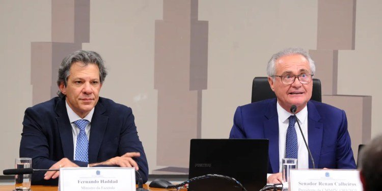 Mudanças no IR são necessárias para cumprir arcabouço, diz Haddad