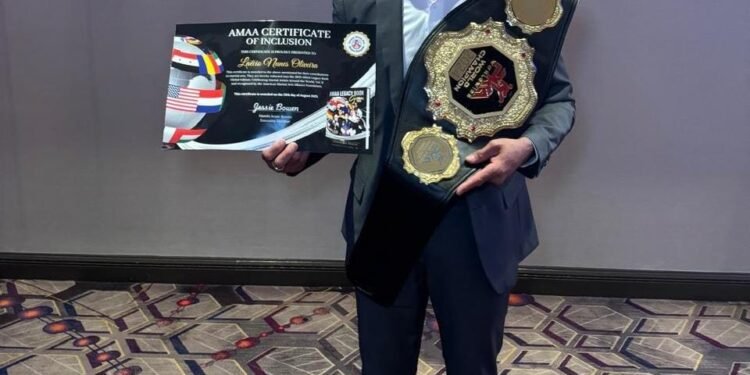 Laécio Nunes recebe homenagem e é incluído em livro de artes marciais nos Estados Unidos