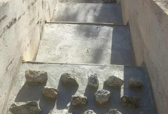 Escadaria com drenagem pluvial avança no bairro Colina em Barra de São Francisco