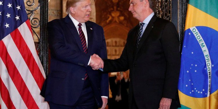 Brasil dá exemplo de democracia aos EUA, diz New York Times