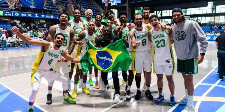 Brasil decide Copa América de basquete masculino contra Argentina Brasil decide Copa América de basquete masculino contra Argentina