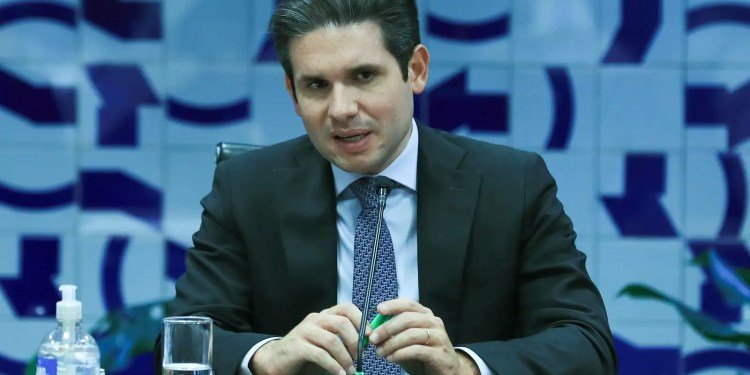 Câmara pauta MP da tarifa de energia gratuita para 18 milhões Câmara pauta MP da tarifa de energia gratuita para 18 milhões