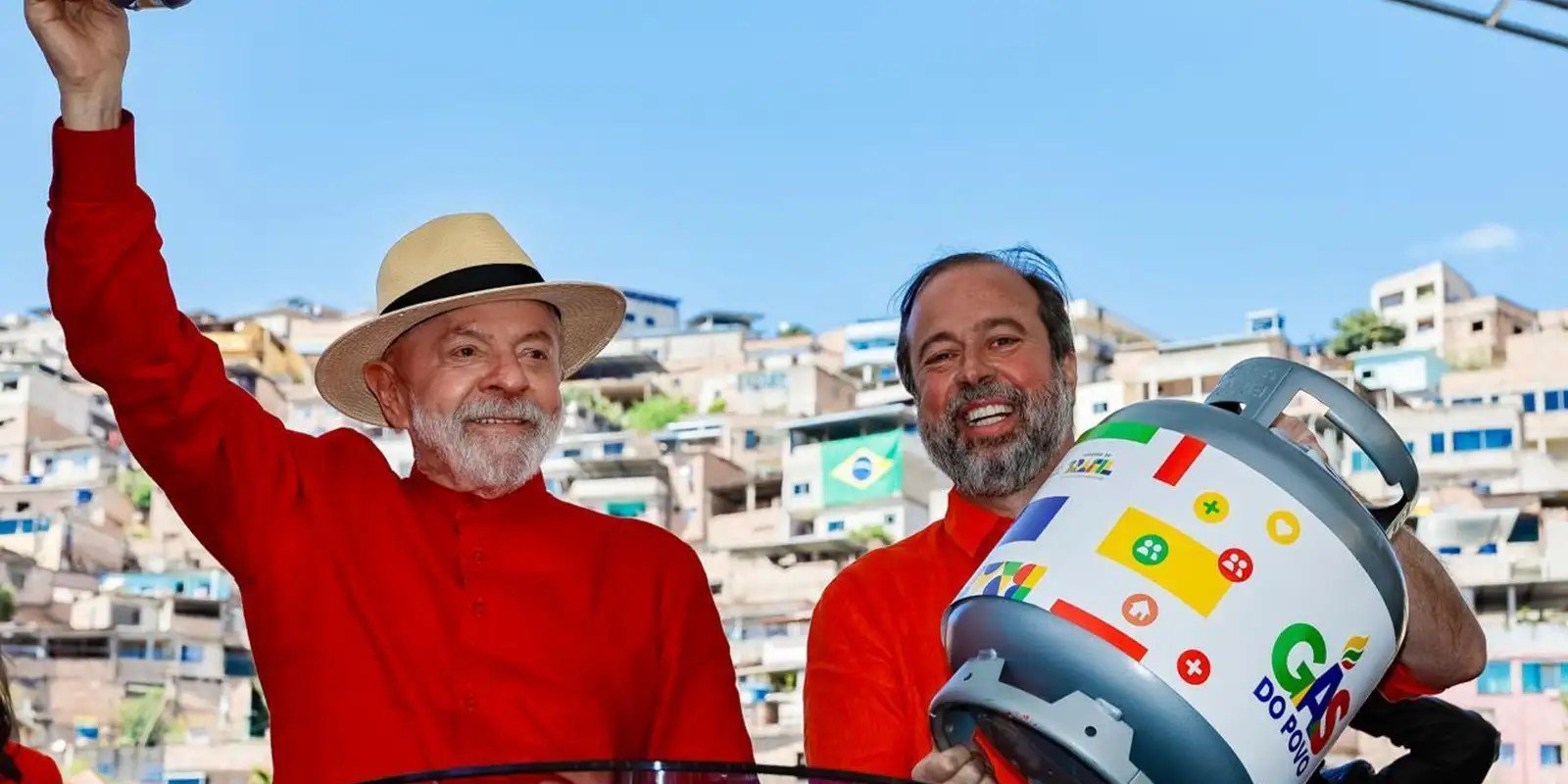 Governo lança programa para distribuir gás a 15,5 milhões de famílias