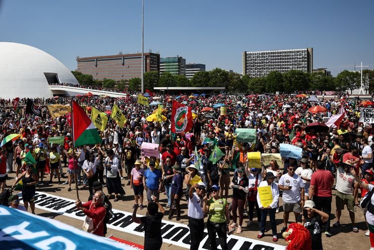 Brasília (DF), 21/09/2025 -Organizações e movimentos sociais realizam atos contra o projeto de Anista aos golpistas de 8/1 e a PEC da Blindagem, que busca dar ao congresso a prerrogativa de autorizar abertura de processos contra parlamentares. Foto: Marcelo Camargo/Agência Brasil