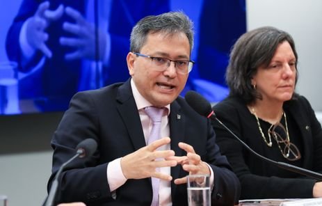 Brasília (DF), 03/09/2025 - Comissão de Finanças e Tributação da Câmara durante audiência pública para debater o tema Operação Carbono Oculto: justiça fiscal e regulação. Participou o secretário especial da Receita Federal, Robinson Barreirinhas. Foto: Lula Marques/Agência Brasil