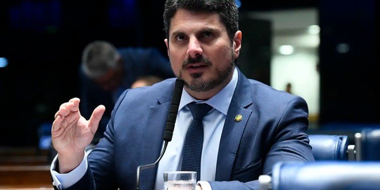 Senado oficializa afastamento de Marcos do Val por 115 dias