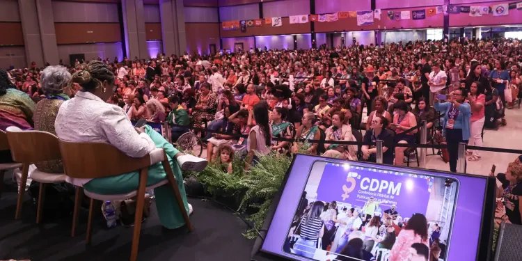 Brasília: conferencistas exigem políticas para todas as "mulheridades" Brasília: conferencistas exigem políticas para todas as "mulheridades"