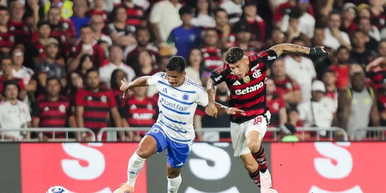 Campeonato Brasileiro: Flamengo e Cruzeiro empatam em Maracanã lotado