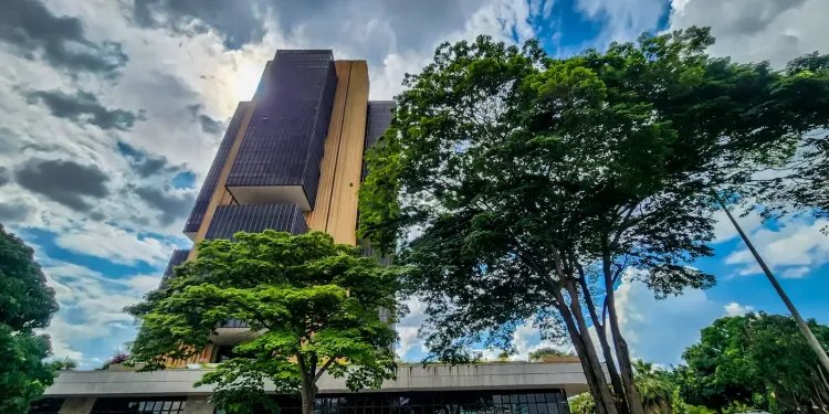 Contas externas têm saldo negativo de US$ 9,8 bilhões em setembro Contas externas têm saldo negativo de US$ 9,8 bilhões em setembro