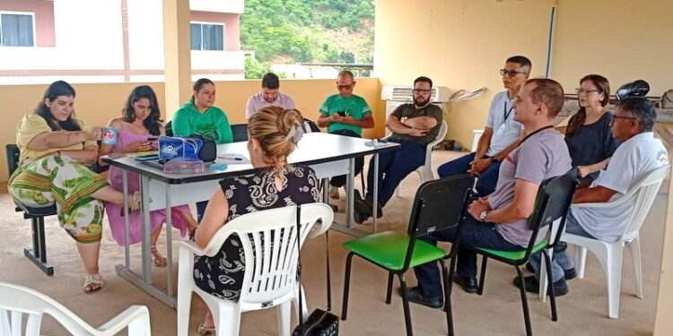 Barra de São Francisco adere ao Programa Pró Catadores do Governo Federal e reforça compromisso com a sustentabilidade Barra de São Francisco adere ao Programa Pró Catadores do Governo Federal e reforça compromisso com a sustentabilidade