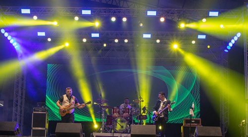 Banda Ângulo Vertical se apresenta neste sábado (08) 