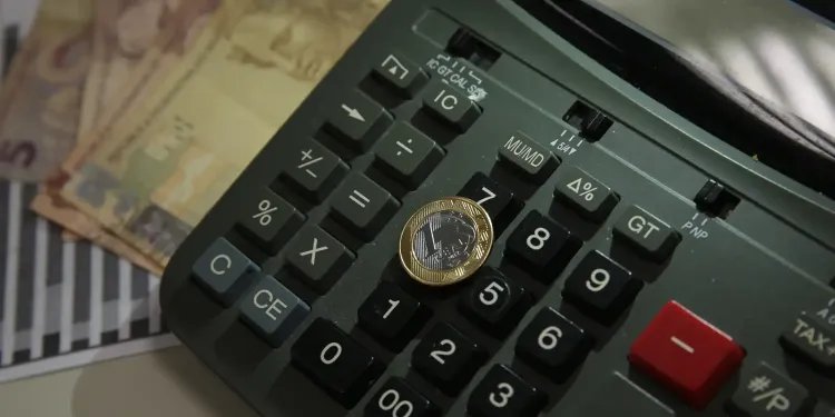 Governo Central registra superávit de R$ 36,5 bilhões em outubro Governo Central registra superávit de R$ 36,5 bilhões em outubro