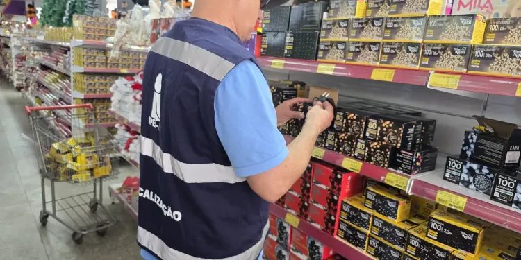 Natal Seguro: Inmetro flagra 90 mil produtos com irregularidades Natal Seguro: Inmetro flagra 90 mil produtos com irregularidades