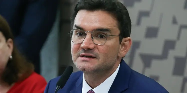 Celso Sabino deixa o Ministério do Turismo Celso Sabino deixa o Ministério do Turismo