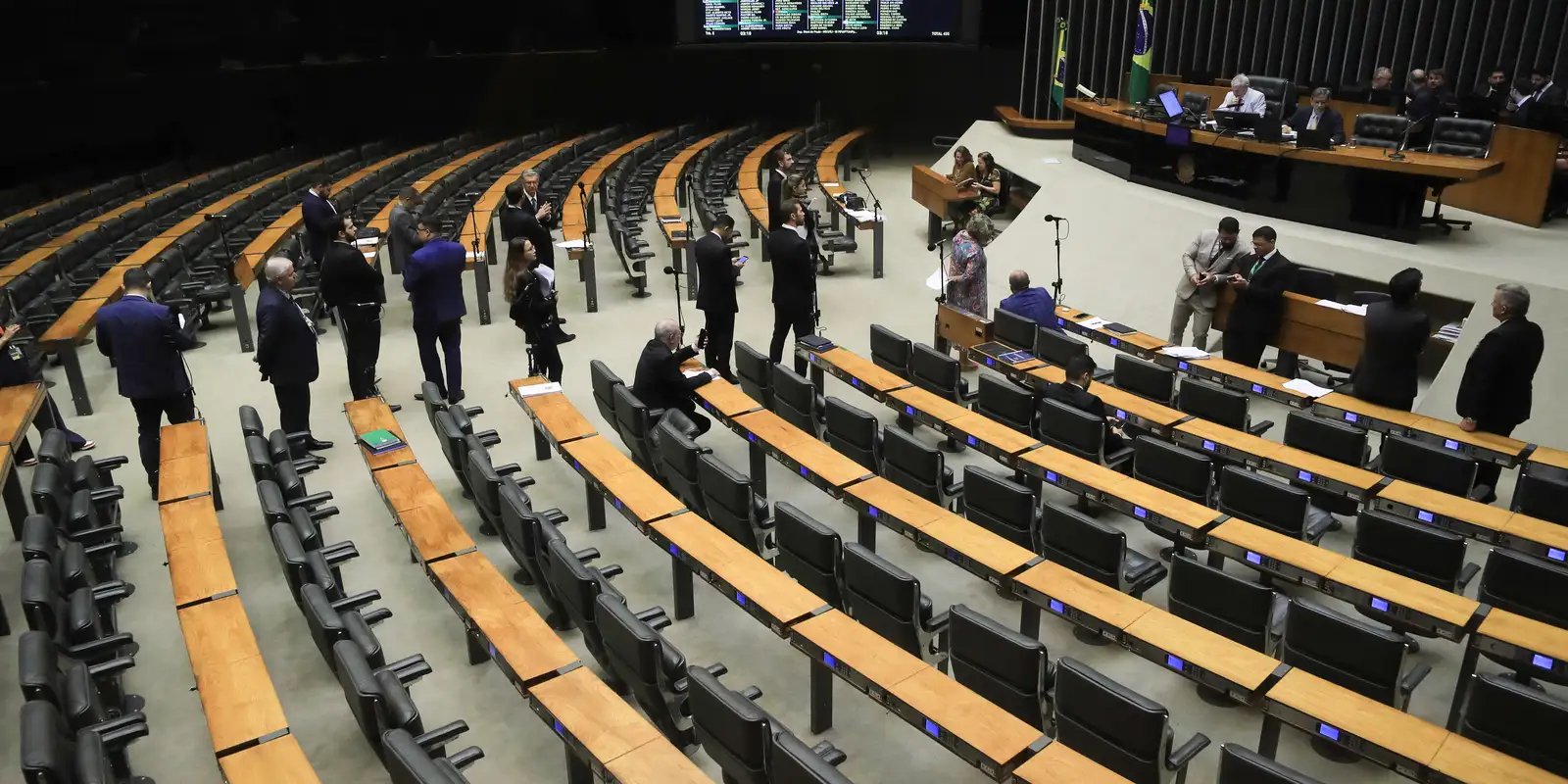 Edital para policial legislativo da Câmara sai em janeiro, diz Motta Edital para policial legislativo da Câmara sai em janeiro, diz Motta