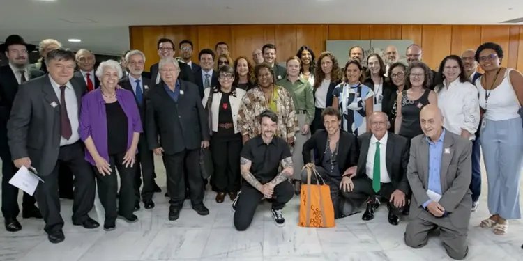 Governo debate combate ao antissemitismo com foco na educação Governo debate combate ao antissemitismo com foco na educação