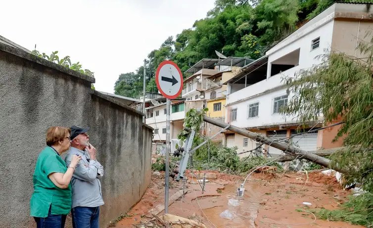 Ricardo Stuckert / PR 28.02.2026 - Presidente da Republica Luiz Inacio Lula da Silva durante visita a áreas afetadas pelas chuvas no município de Juiz de Fora Juiz de Fora-MG. Foto: Ricardo Stuckert / PR