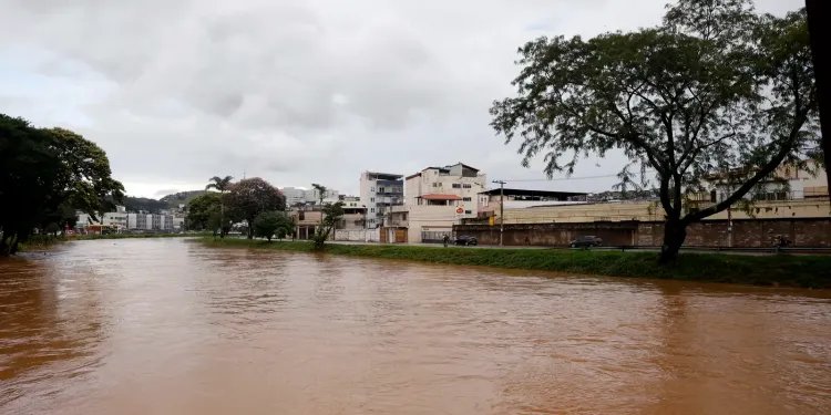 Juiz de Fora e Ubá somam 40 mortes devido aos temporais Juiz de Fora e Ubá somam 40 mortes devido aos temporais